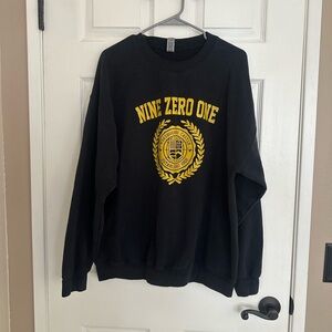 901 salon sweatshirt